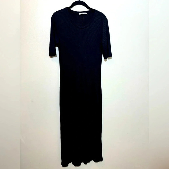 Reformation Dresses & Skirts - Reformation Black Ribbed Maxi Dress